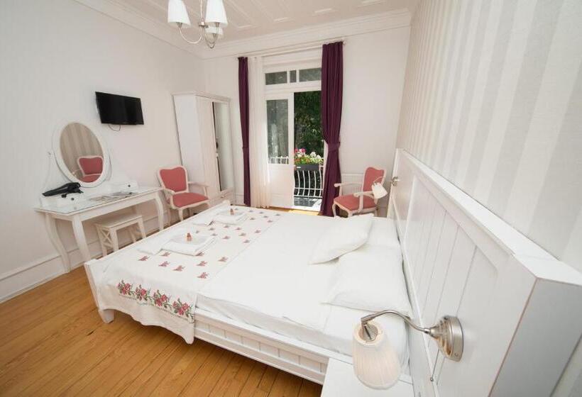 Classic room with balcony, Cenar Konak Butik