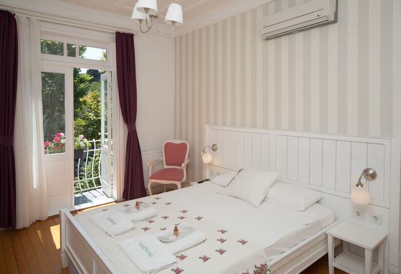 Classic room with balcony, Cenar Konak Butik