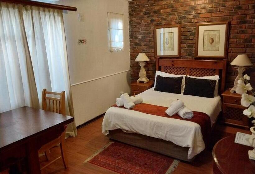 Номер Комфорт, Lily Guesthouse