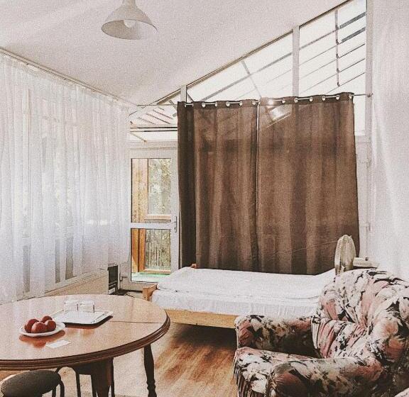 اتاق استاندارد سه نفره, Gasthof Sara