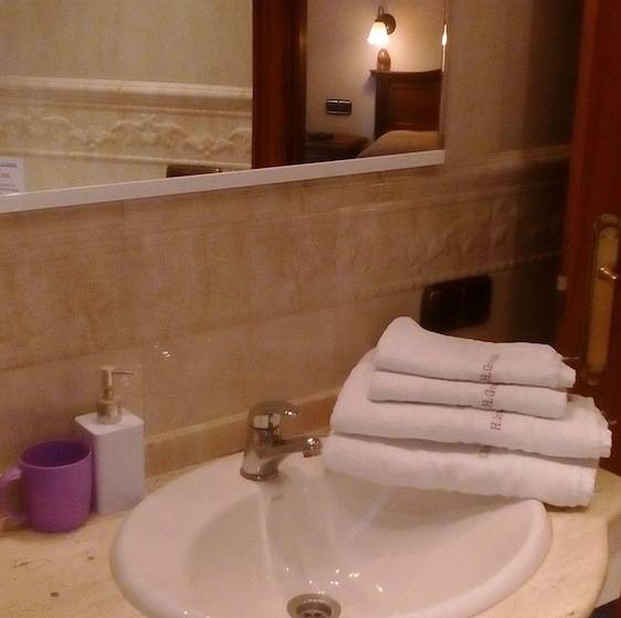 اتاق استاندارد, Hostal Granada