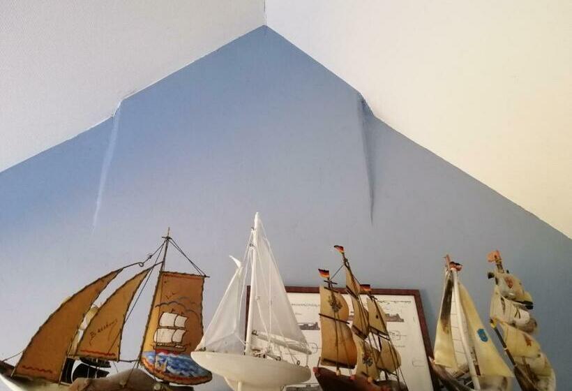 Quarto Familiar, Johan's Lodge