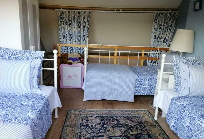Quarto Familiar, Johan's Lodge