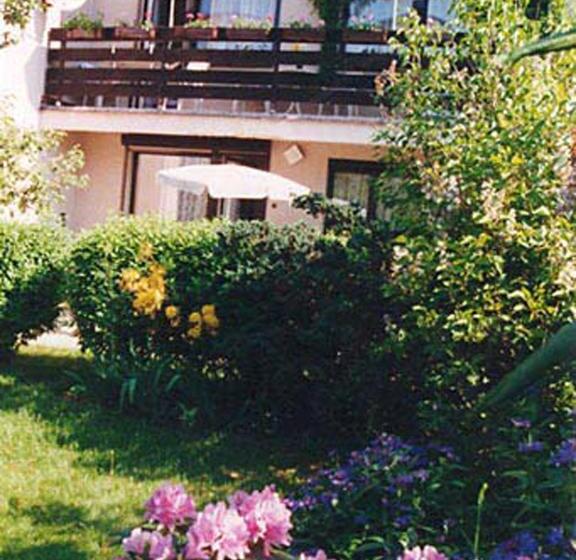 Quarto Estandar com Terraço, Pension Villa Hany