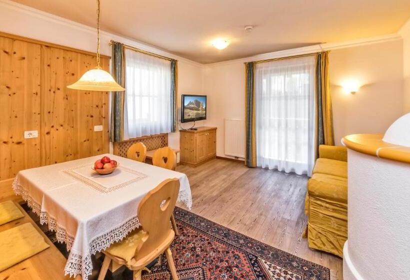 Апартаменты 2 Спальни с Балконом, Residence Cesa Rives