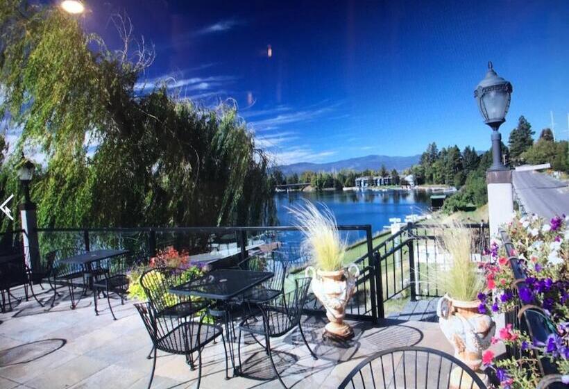 펜트하우스 스위트, Swan River Inn