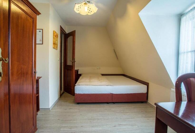 Chambre Standard, Pension Centrum