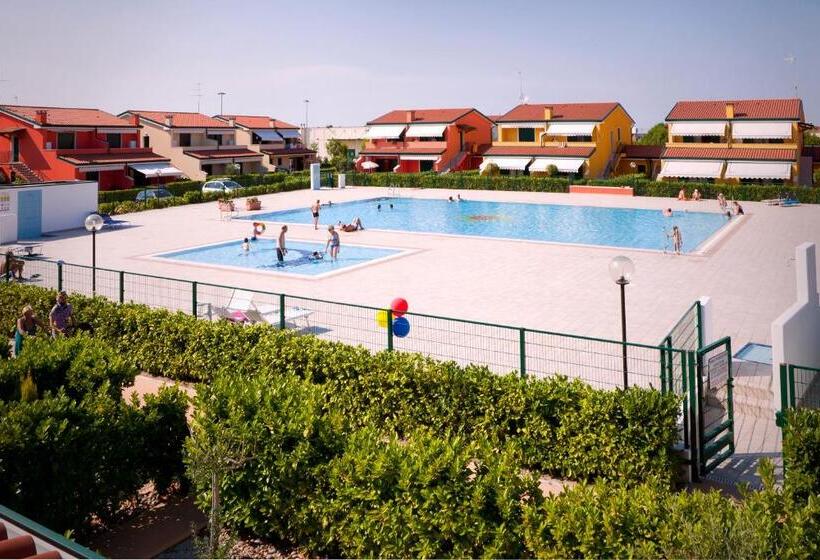 Apartamento 2 Dormitórios, Apartments Villaggio Dei Fiori Extra Luxury 4 Stars   Great Family Resort   Petz Friendly   With Hyp
