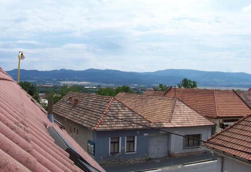 آپارتمان 2 خوابه, Asso Penzion