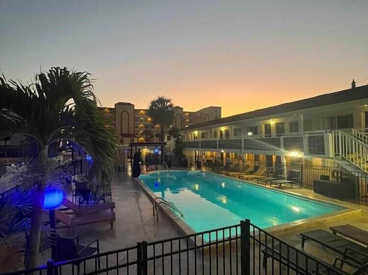 Бунгало Стандарт, Holiday Isles Resort
