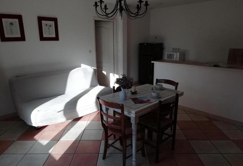 Апартаменты 1 Спальня с Террасой, Chambres D'hôtes Edoniaa