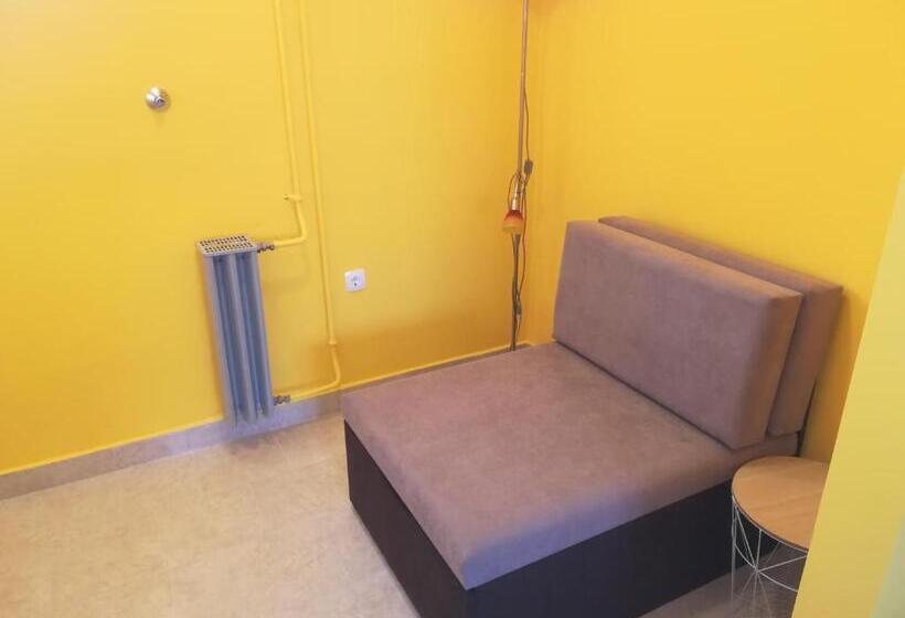标准工作室, Tarr Tímea Apartmanok