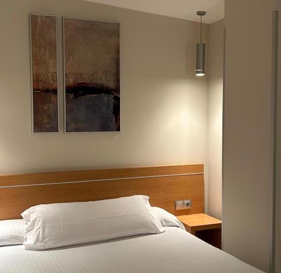 Номер Стандарт, Hostal Aralar