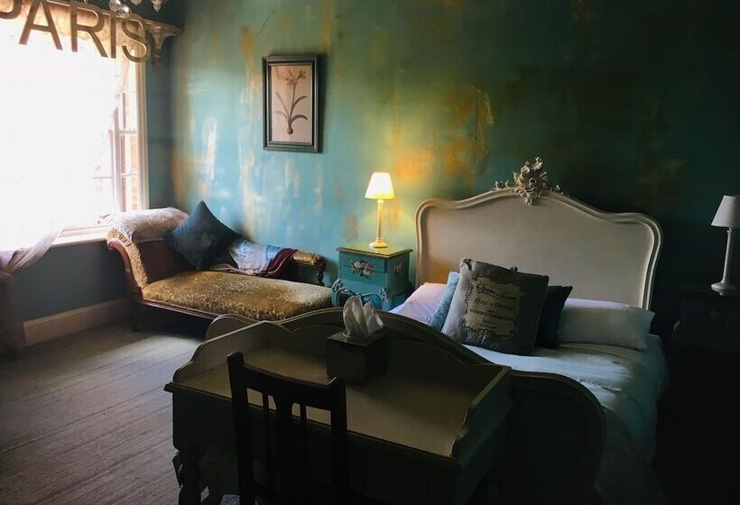 Номер Стандарт, Cornerstones Guest House