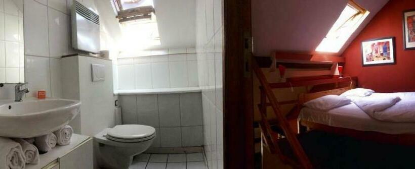 Duplex Appartement met 1 Slaapkamer, Appart Hôtel Maison De La Lune   Petite Auberge D Etterbeek
