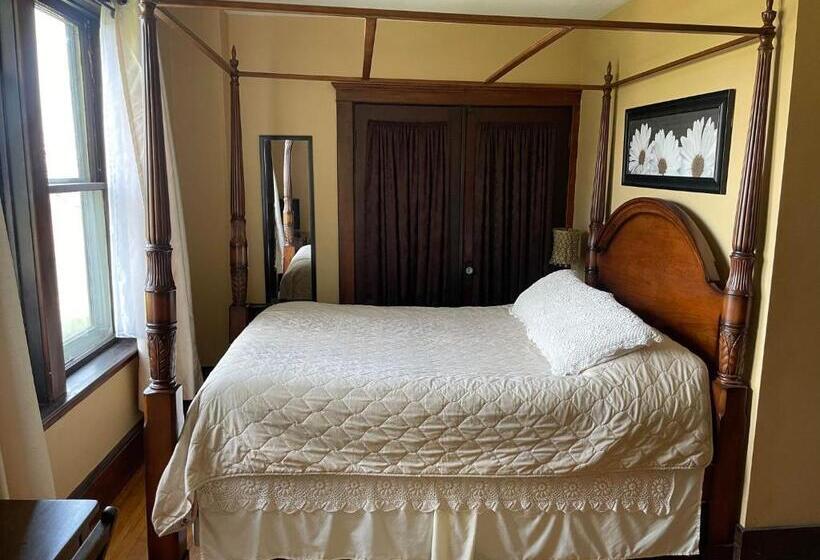 スタンダードルーム, Awakenings Inn