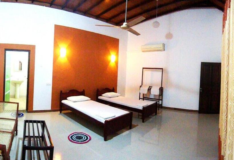 Quarto Estandar, Green Land Guest House