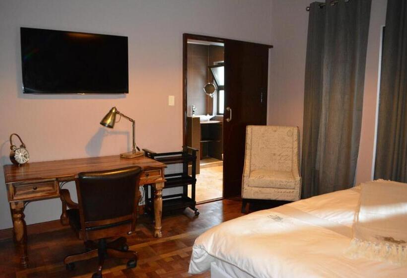 디럭스 스위트 킹 침대, Guesthouse 1109