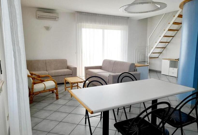 Апартаменты 1 Спальня Вид на Море, Residence Le Palme