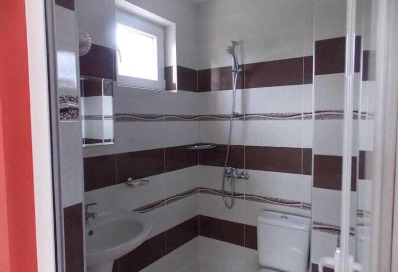 Номер Стандарт с Террасой, Guest House Nedelchevi