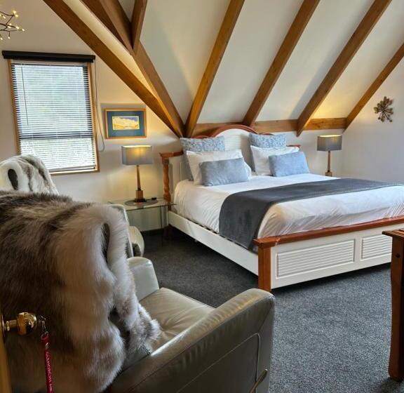 Quarto Estandar Cama King, The Embassy B&b
