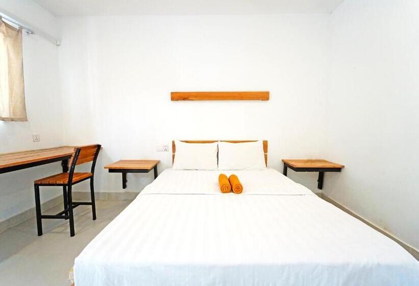 Standard Room, Onederz Koh Rong Sanloem