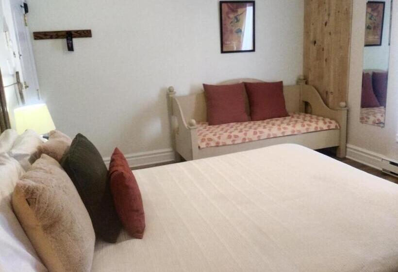 Номер Стандарт Трехместный, Auberge Knowlton