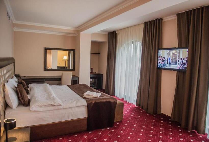 سوییت لوکس, Bernardazzi Grand