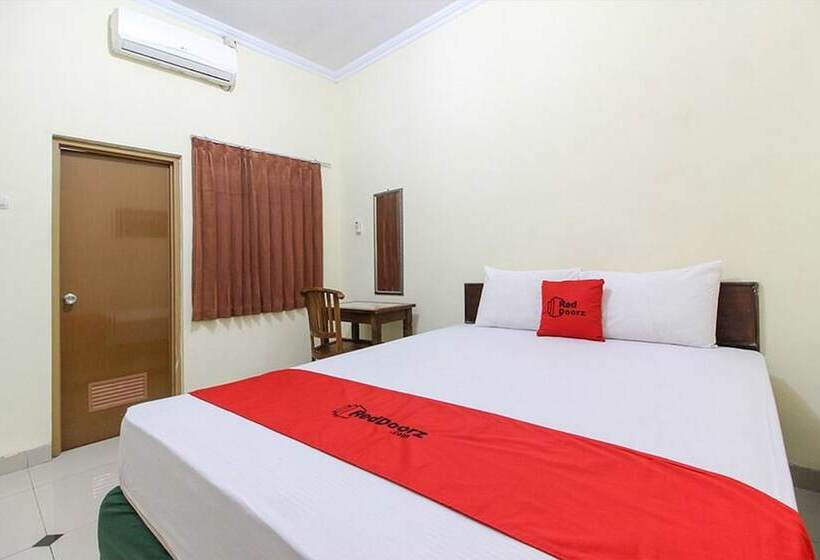 Номер Стандарт, Reddoorz Near Rumah Sakit Condong Catur