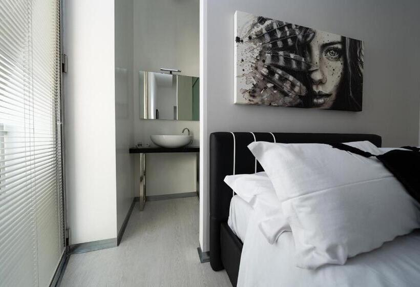 Quarto Estandar, White Rooms