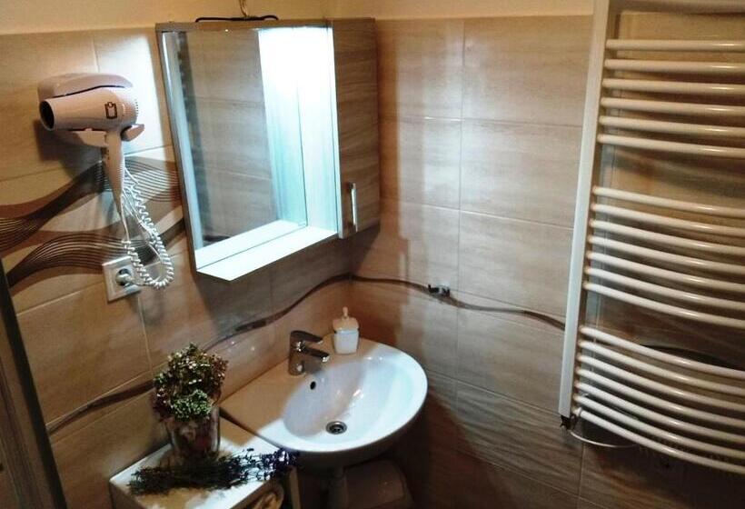 Номер Deluxe, Tulipán Apartmanház