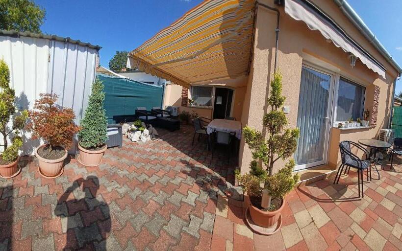 Шале 1 Спальня, Tulipán Apartmanház
