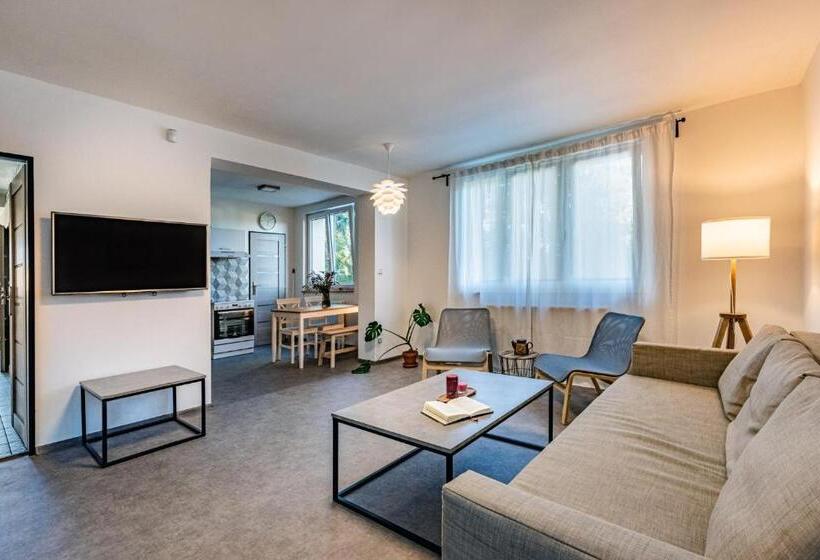 Апартаменты 1 Спальня Вид на Сад, Bergresort Apartments