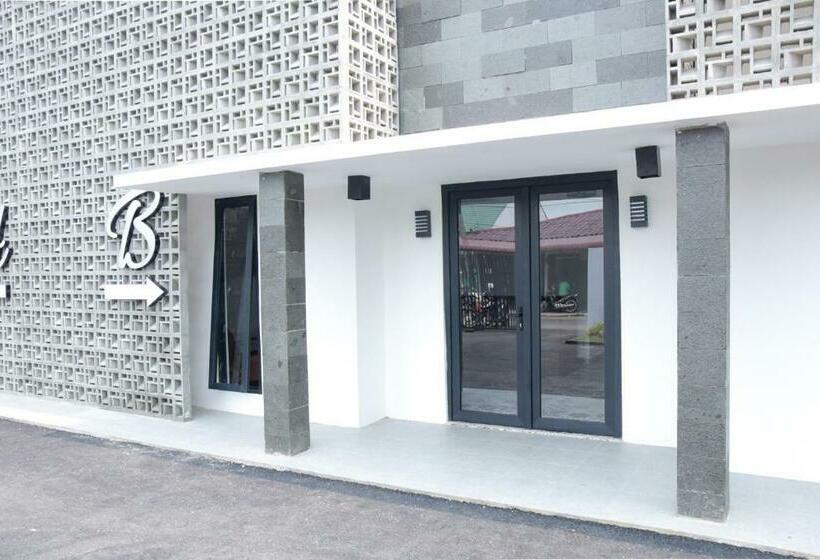 Номер Стандарт, Reddoorz Plus Near Unimed Medan