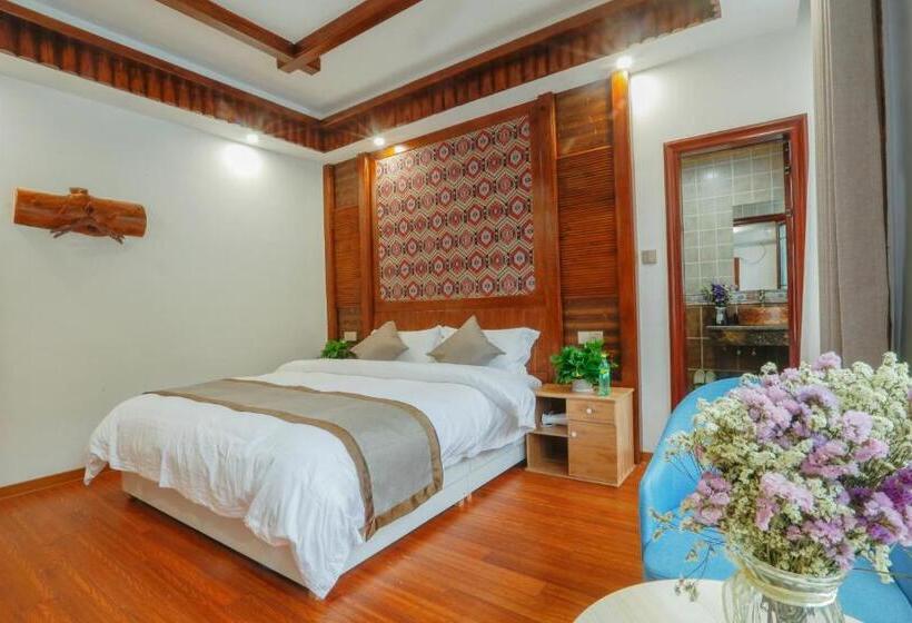 غرفة قياسية سرير كينج, Easy House