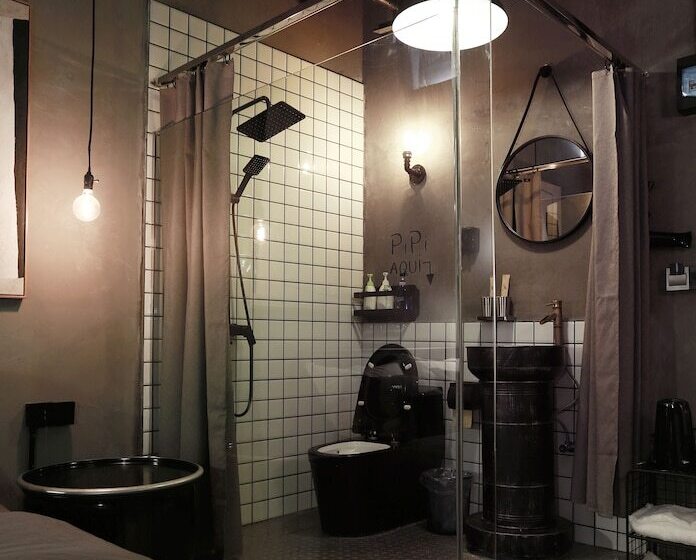 Номер Стандарт, Black Gold Factory Boutique Design