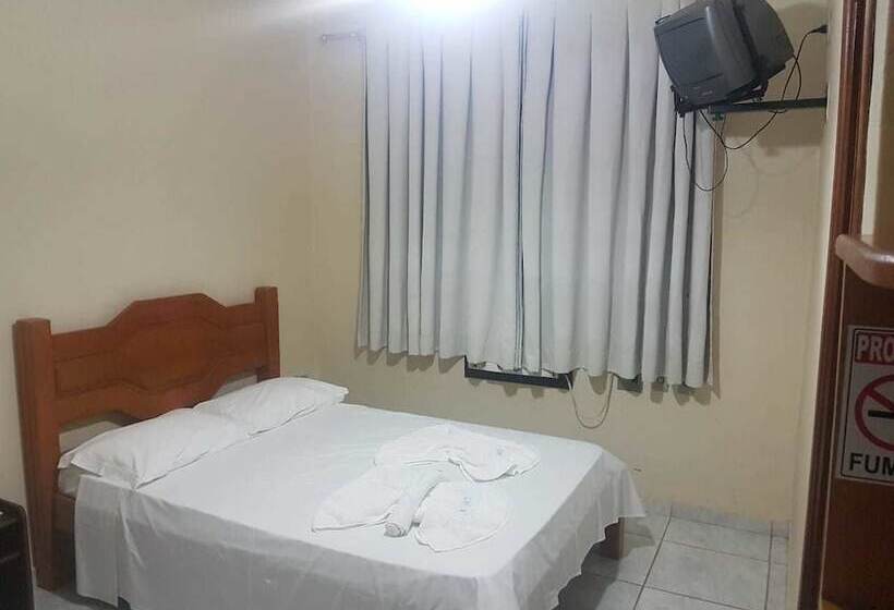 Quarto Estandar, Turismo