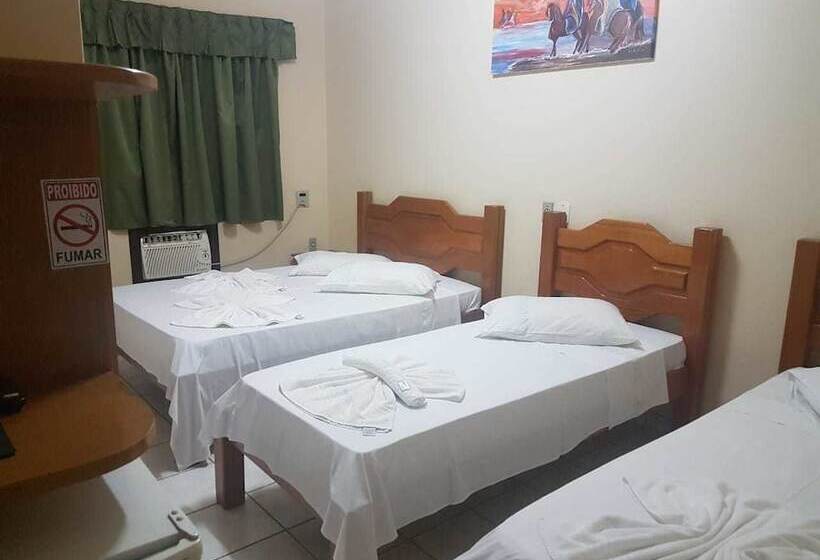 Quarto Quádruplo Estandar, Turismo