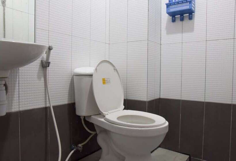 Номер Стандарт, Reddoorz Syariah Near Dbl Arena 2