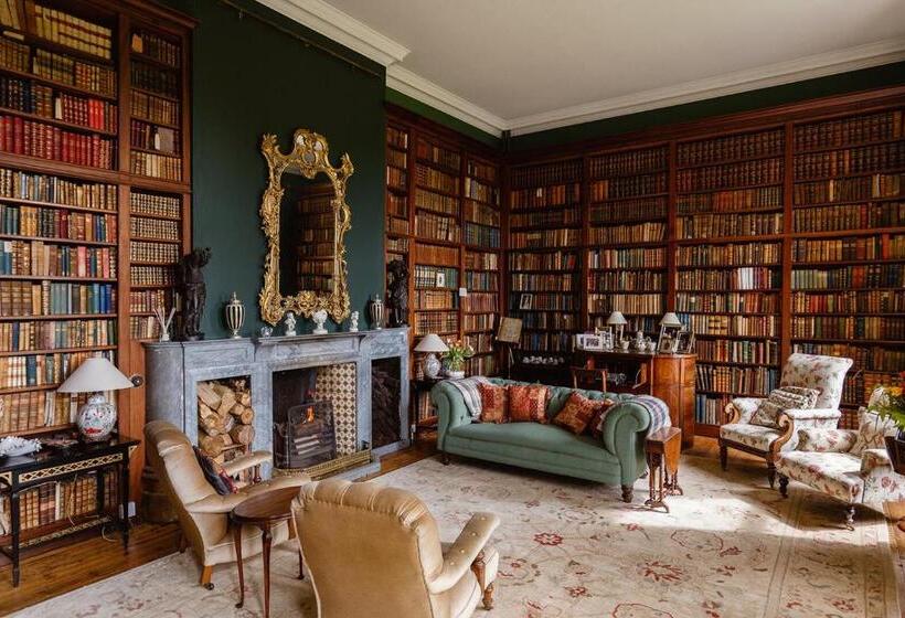 Basic Room, Clonalis House   Guesthouse