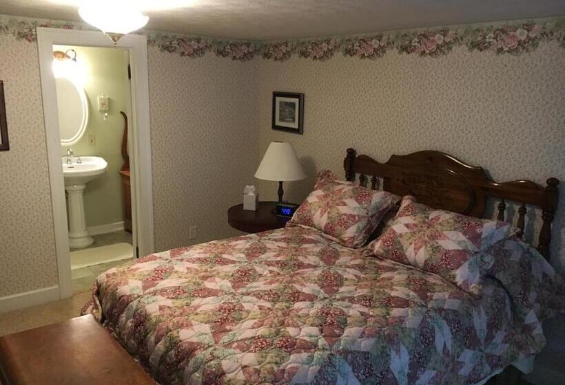 Номер Deluxe, Newhouse Family Inn