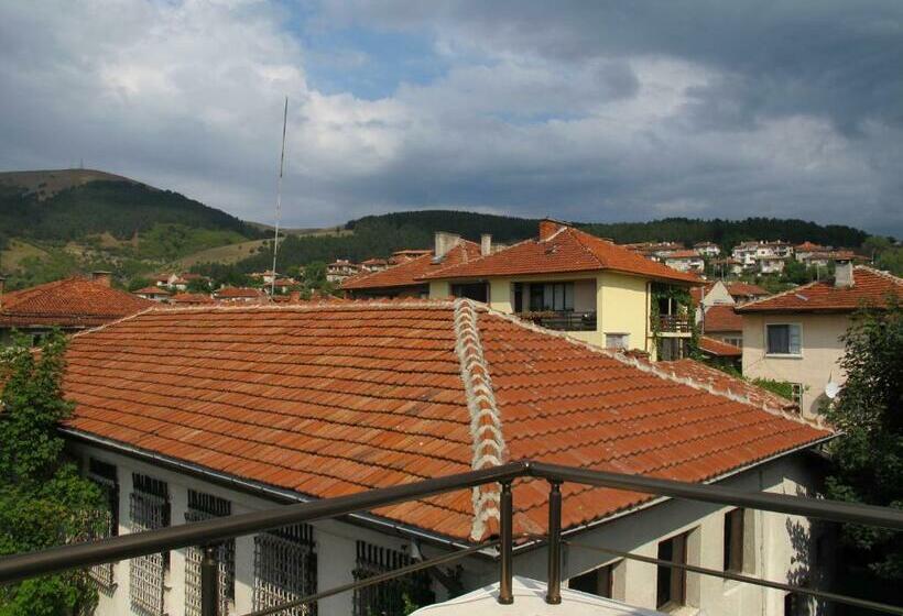 Номер Стандарт с Террасой, Guest House & Bistro Lefterova