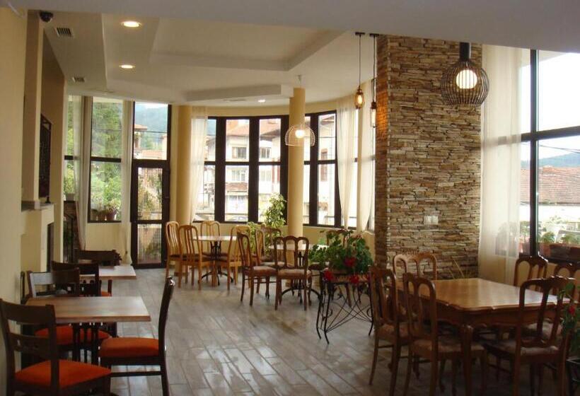 Номер Стандарт Вид на Горы, Guest House & Bistro Lefterova