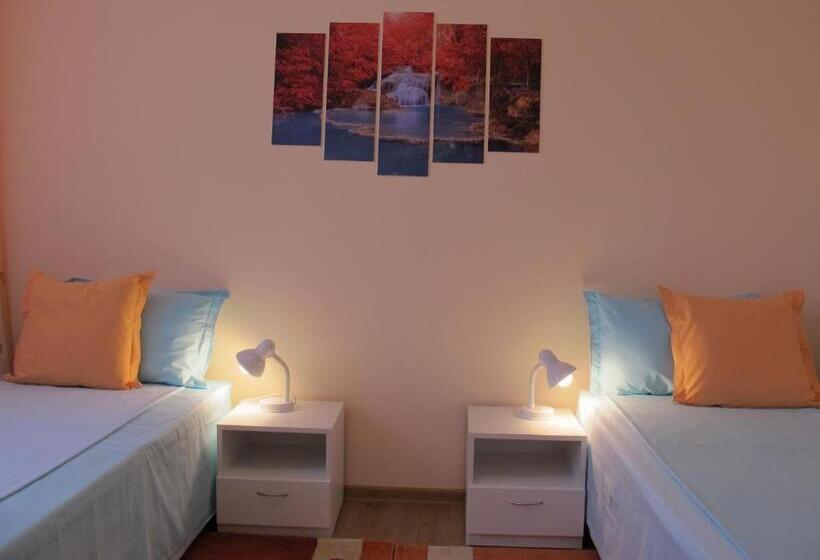 エコノミールーム, Guest House & Bistro Lefterova