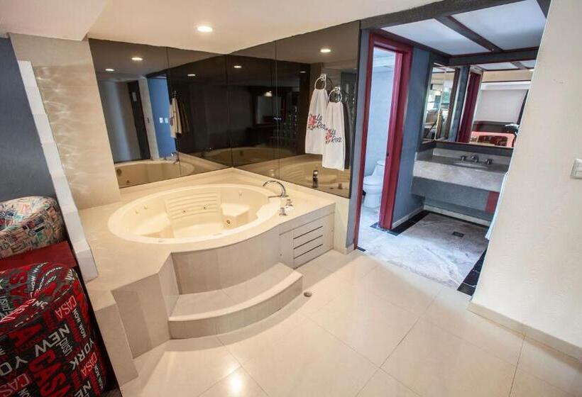 Quarto Estandar com Hidromassagem, La Rosa   Sólo Adultos