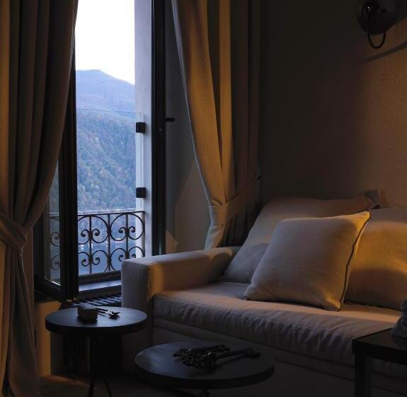 주니어 스위트, Relais Castello Di Morcote
