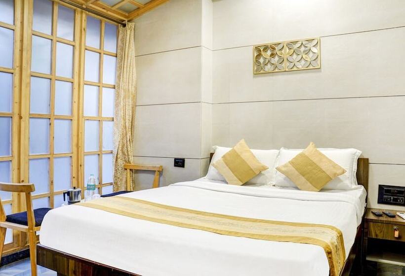 Номер Deluxe, Rooms Dadar Near Station