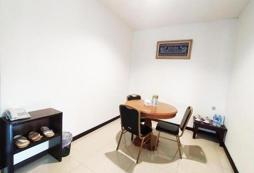 패밀리 스위트, Kuraya Residence Lampung