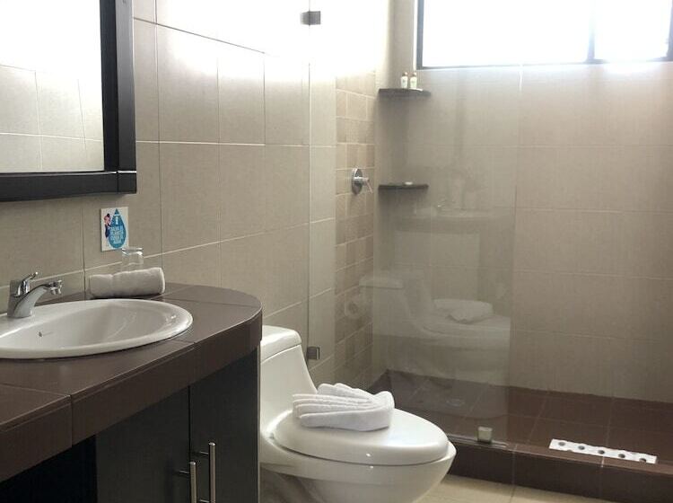 اتاق استاندارد سه نفره, Air Suites Hotel Boutique