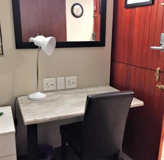 Студия Deluxe, The Travel Inn Durban